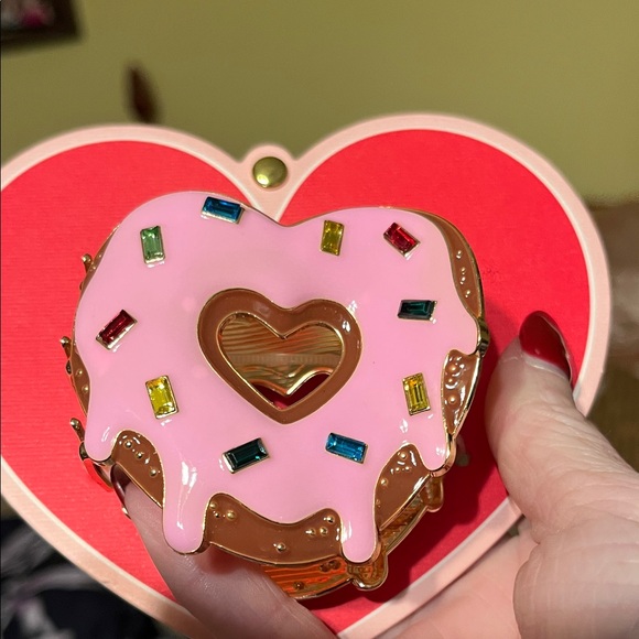 New Piper K Pink Donut Heart Hair Clip - Picture 2 of 5